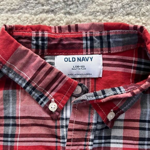 Boy’s Red Old Navy Button Down Shirt - Picture 2 of 3